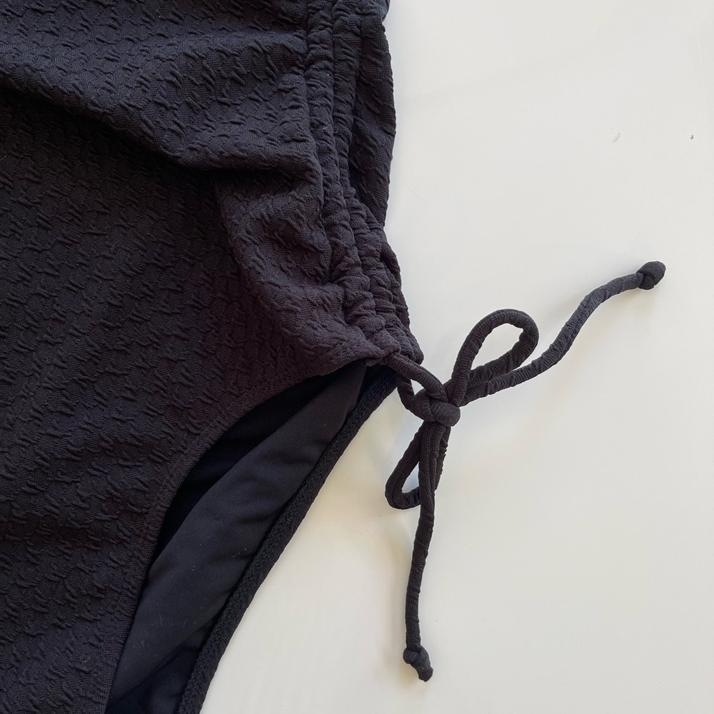 Fashion Union One Shoulder Ruched Swimsuit - US 10 - Picture 7 of 7